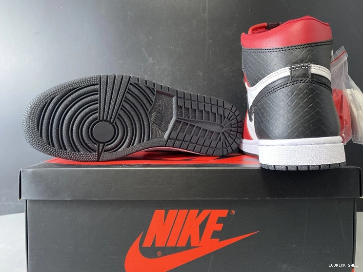 Rep Air CD0461-601  1 High “Satin Jordan  OG WMNS Snake” 0522